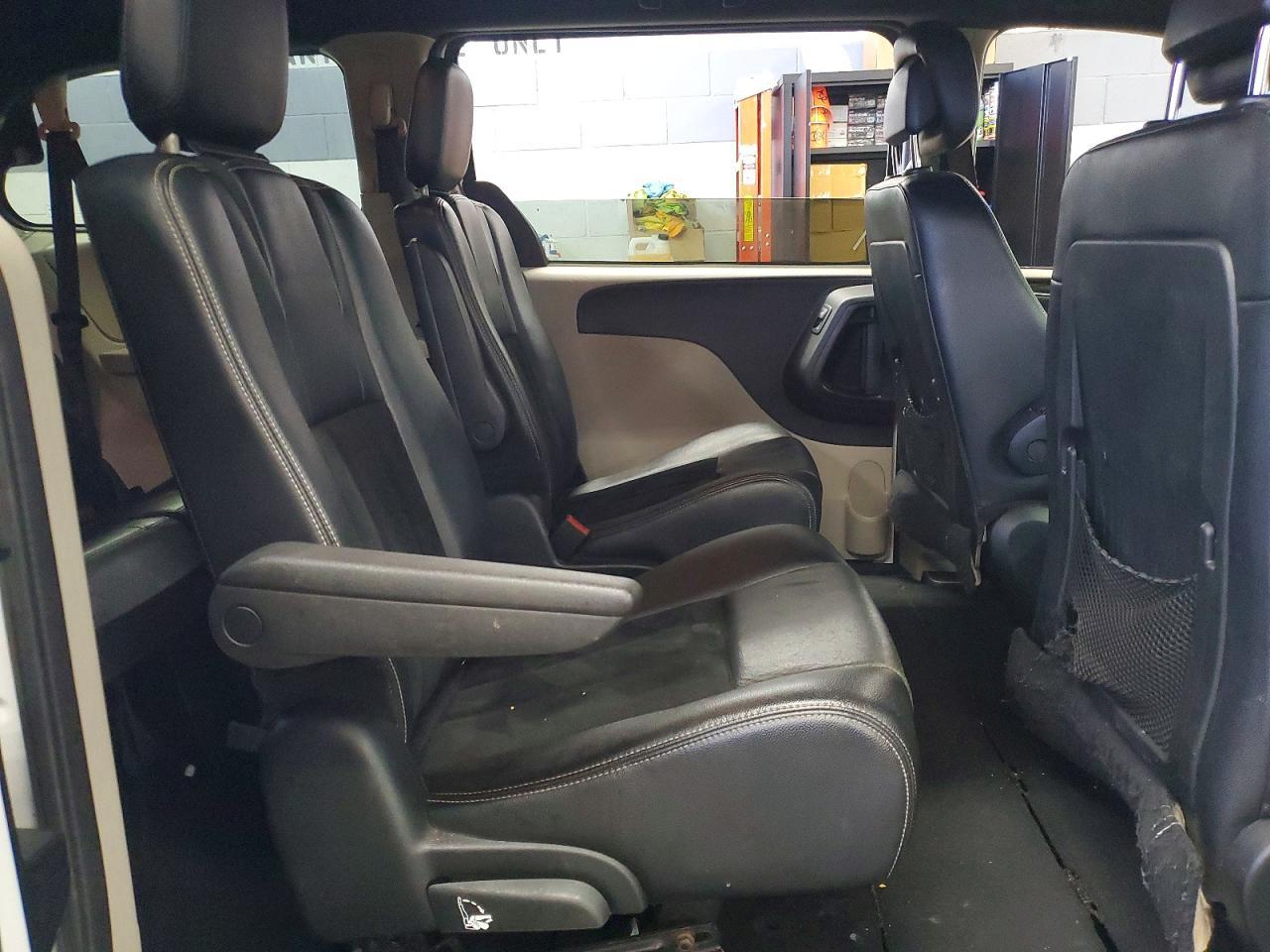 2017 Dodge Grand Caravan Sxt - zdjęcie 11