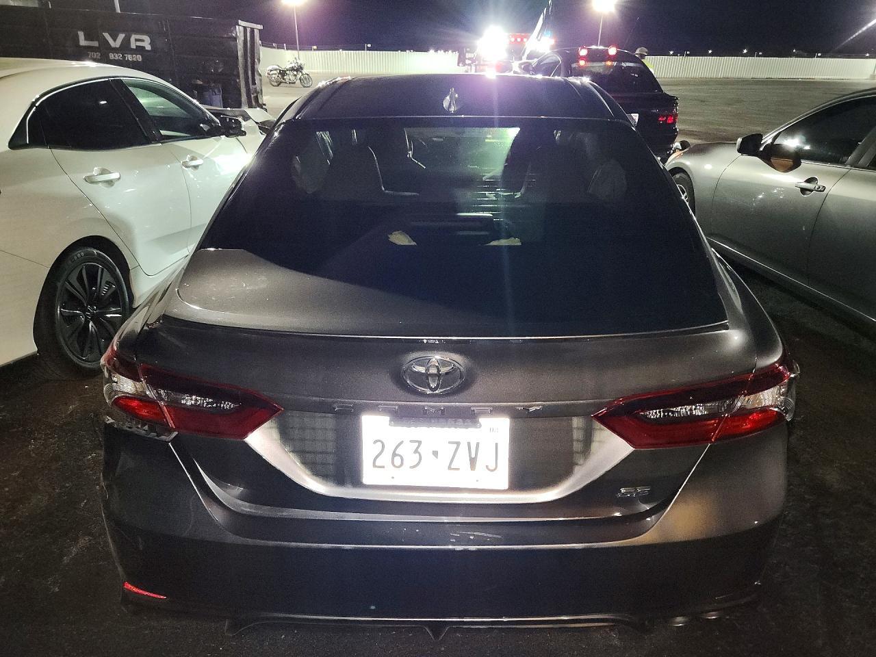 2021 Toyota Camry Se - zdjęcie 6