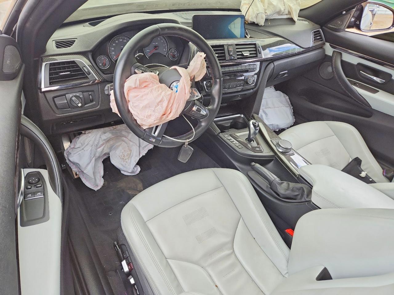 2019 BMW M4 - zdjęcie 8
