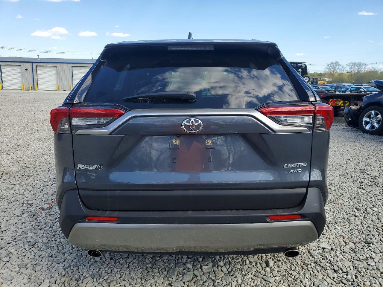 2023 Toyota Rav4 Limited - zdjęcie 6