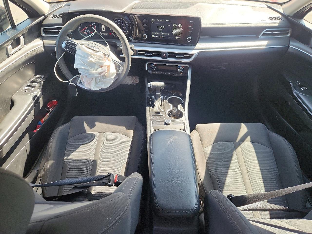 2021 Kia Motors Corp. K5 - zdjęcie 8