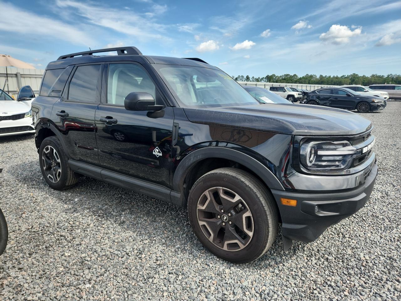 2022 Ford Bronco Sport Outer Banks - zdjęcie 4