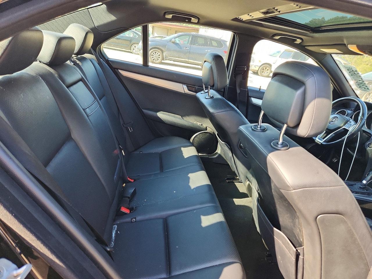 2014 Mercedes-Benz C 250 - zdjęcie 10