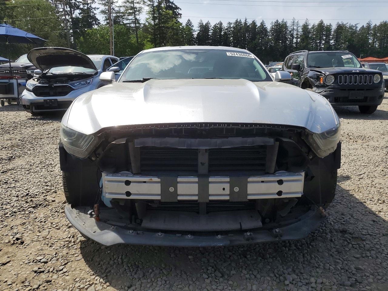 2015 Ford Mustang - zdjęcie 5