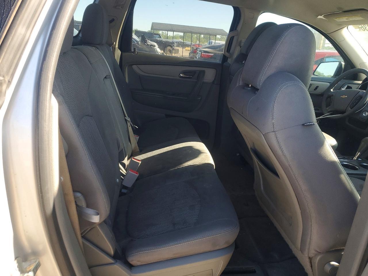 2015 Chevrolet Traverse Ls - zdjęcie 11