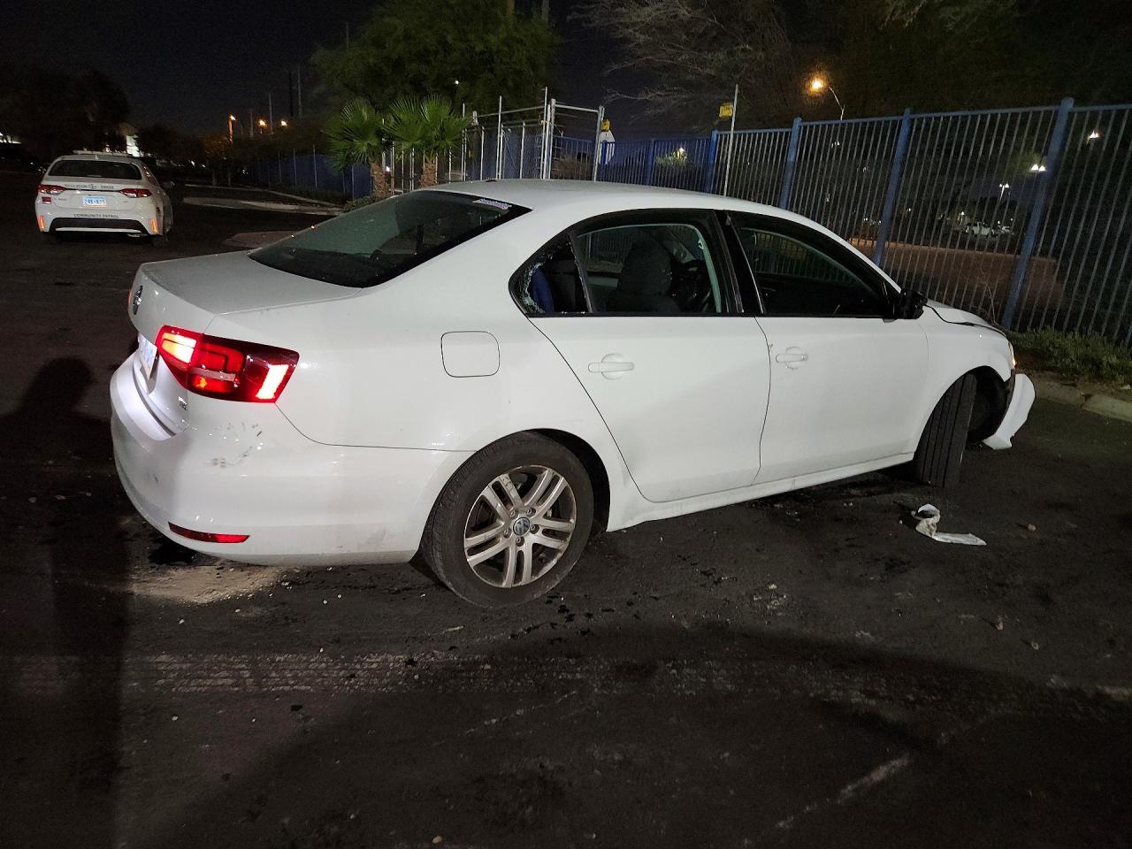 2018 Volkswagen Jetta S - zdjęcie 3