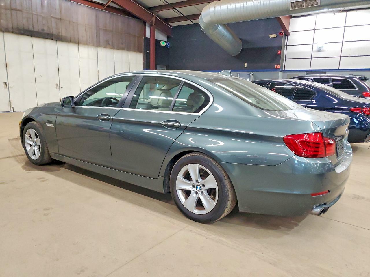 2013 BMW 528 Xi - zdjęcie 2