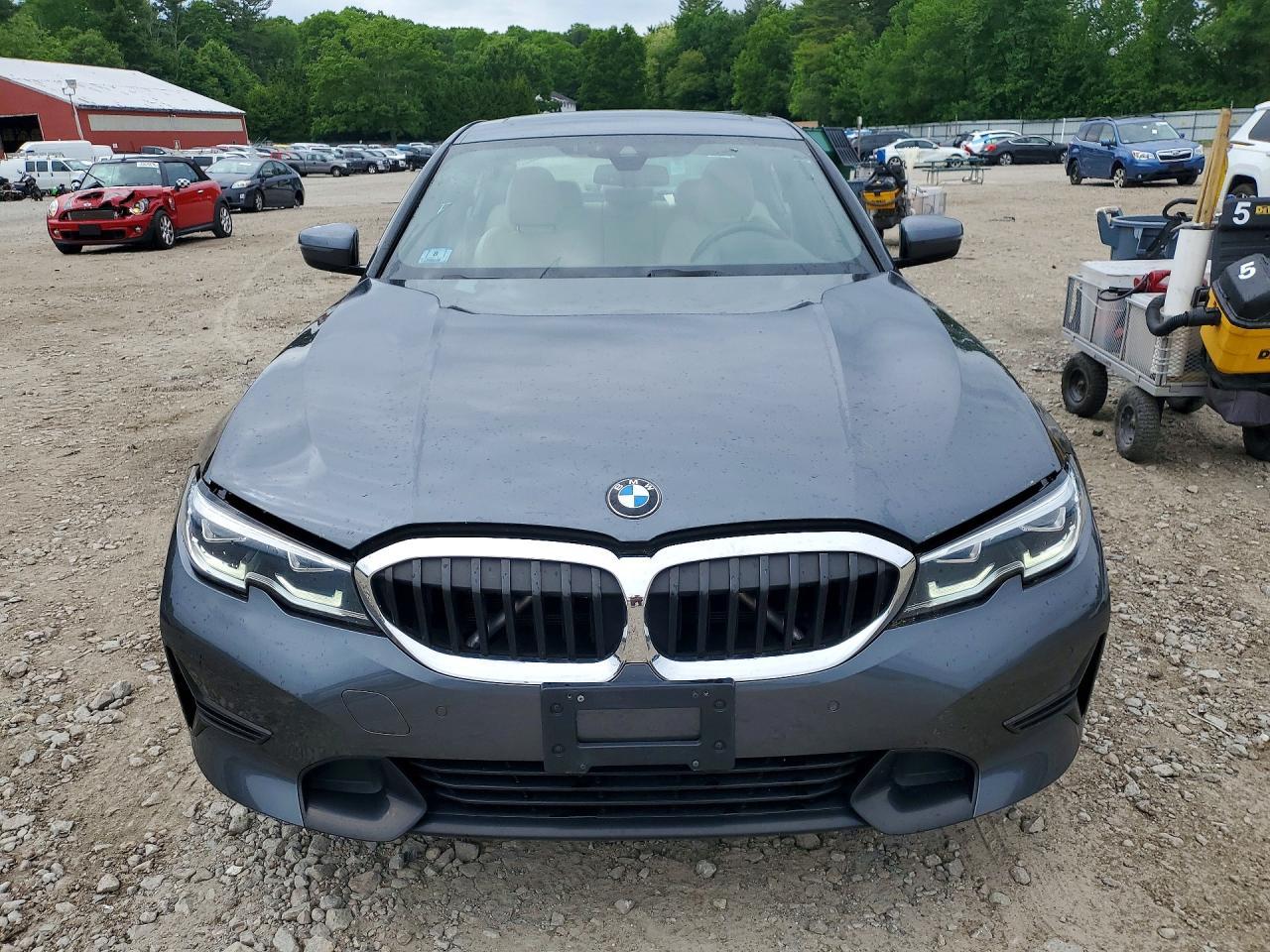 2020 BMW 330Xi - zdjęcie 5