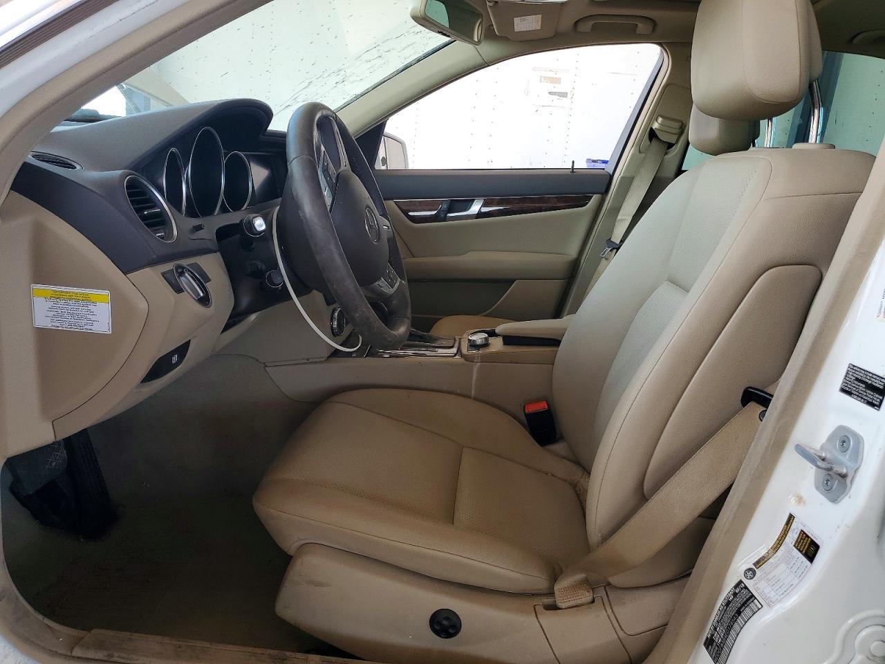 2014 Mercedes-Benz C 300 4Matic - zdjęcie 7