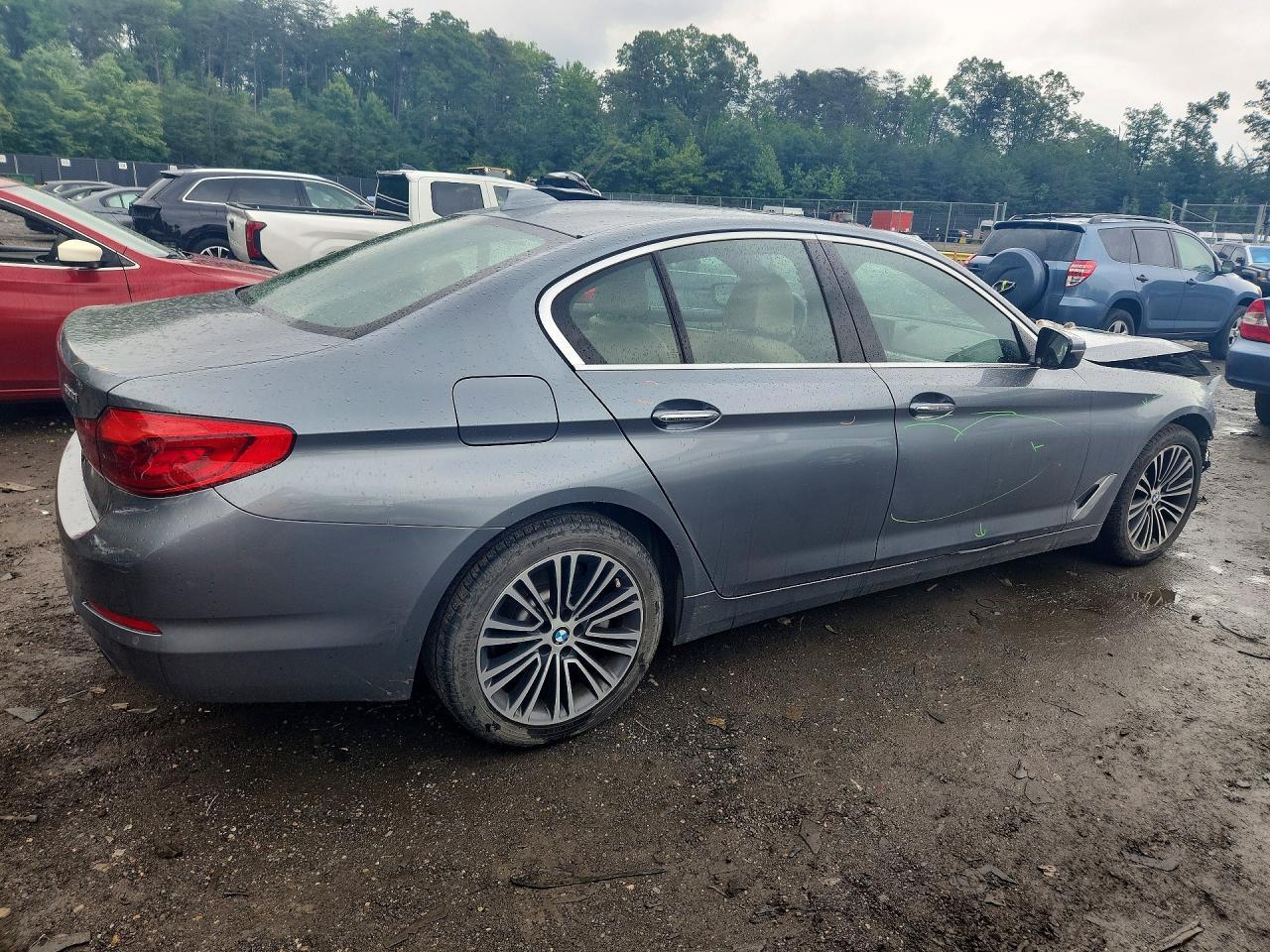 2018 BMW 530 Xi - zdjęcie 3