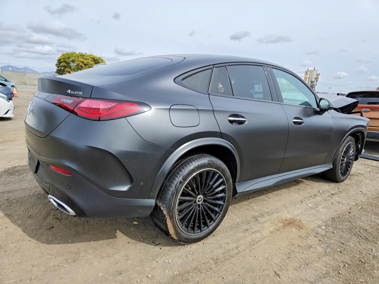 2024 Mercedes-Benz Glc Coupe 300 4Matic - zdjęcie 3