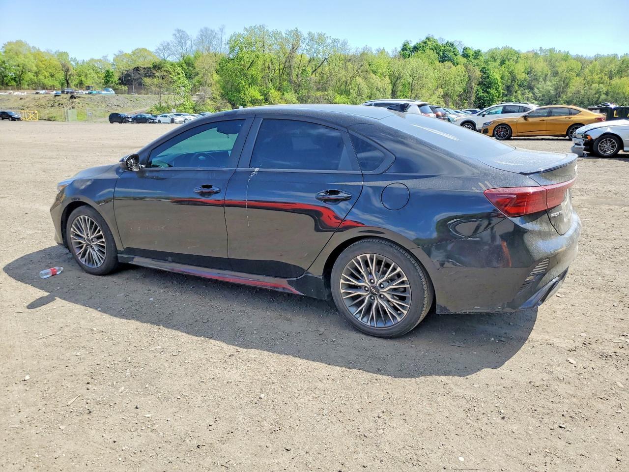 2022 Kia Forte Gt Line - zdjęcie 2