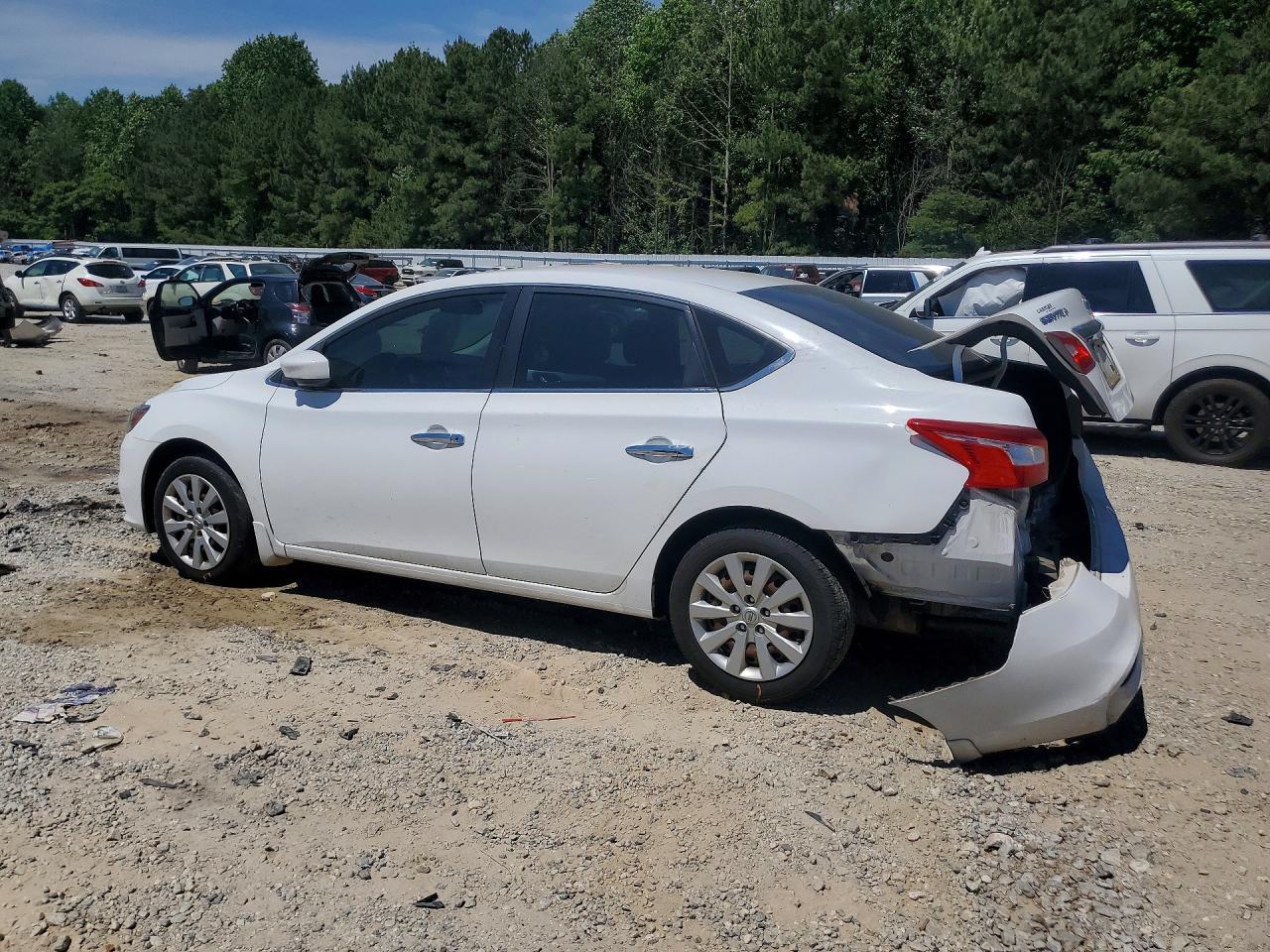 2019 Nissan Sentra S - zdjęcie 2