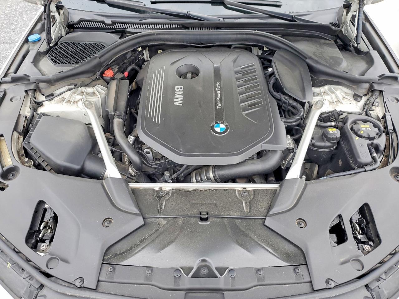 2019 BMW 540 Xi - zdjęcie 11
