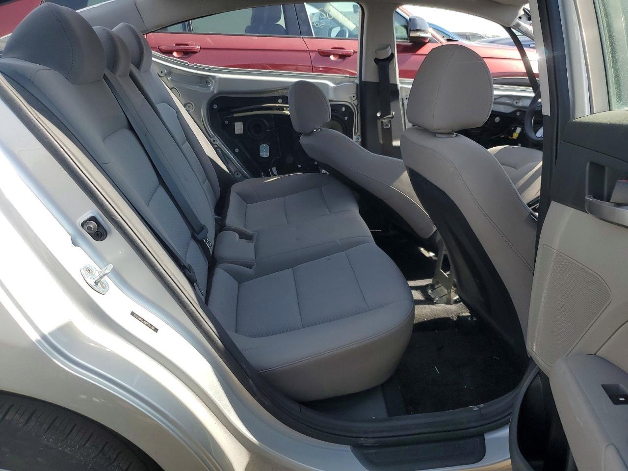 2019 Hyundai Elantra Sel - zdjęcie 10