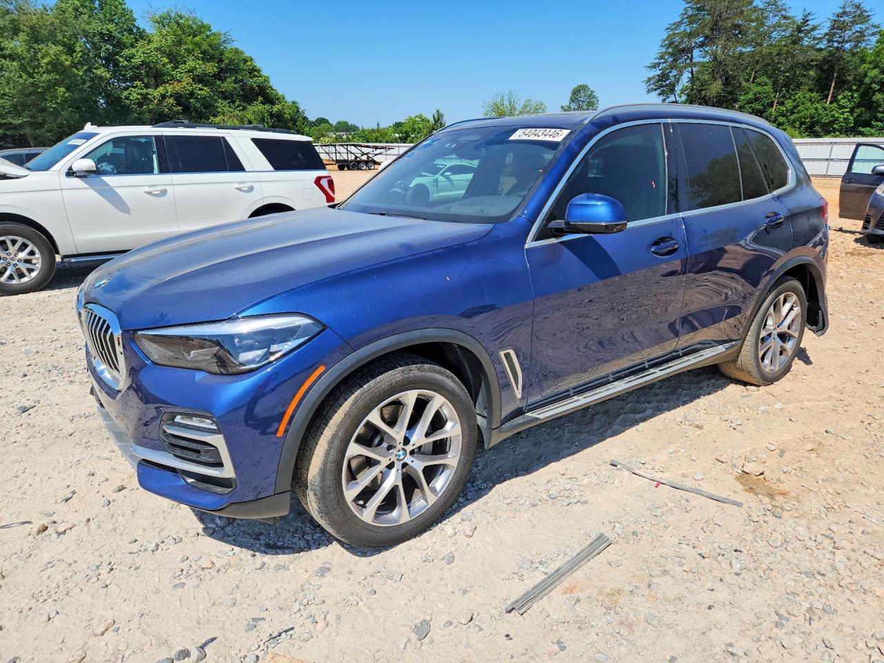 2021 BMW X5 xDrive40I - zdjęcie główne