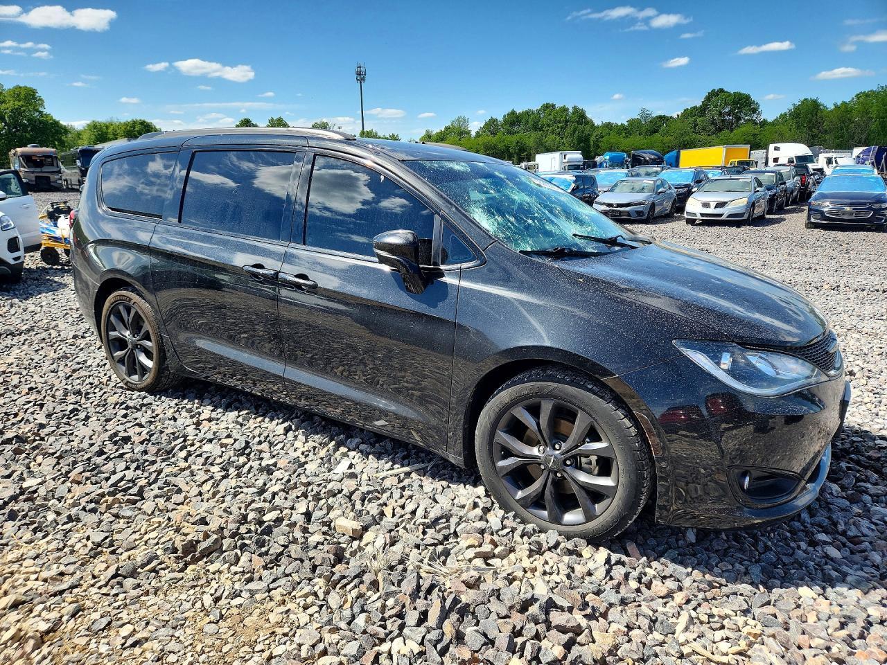 2018 Chrysler Pacifica Limited - zdjęcie 4