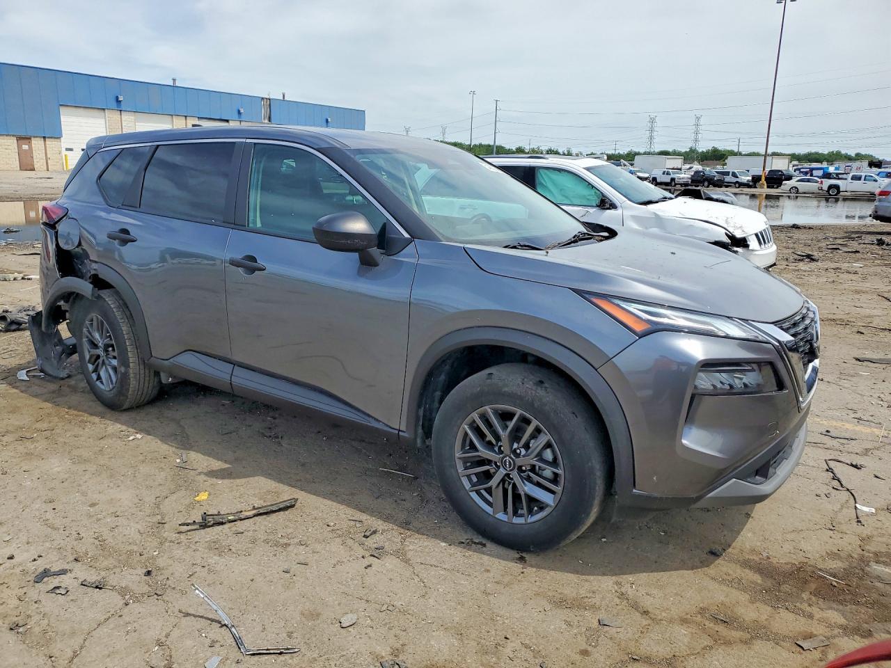 2023 Nissan Rogue S - zdjęcie 4