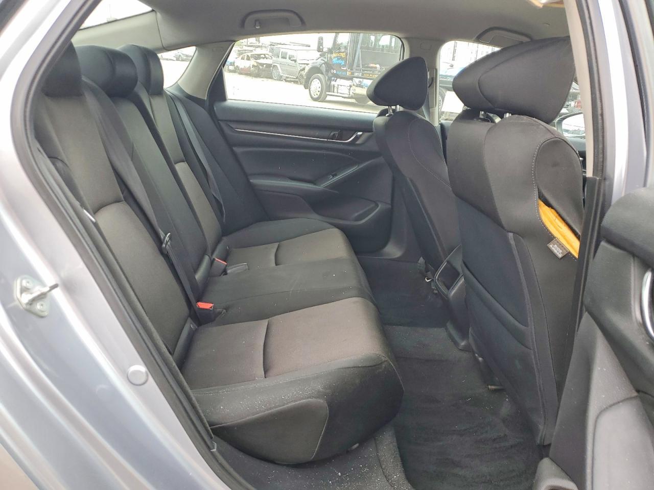 2020 Honda Accord Lx - zdjęcie 10
