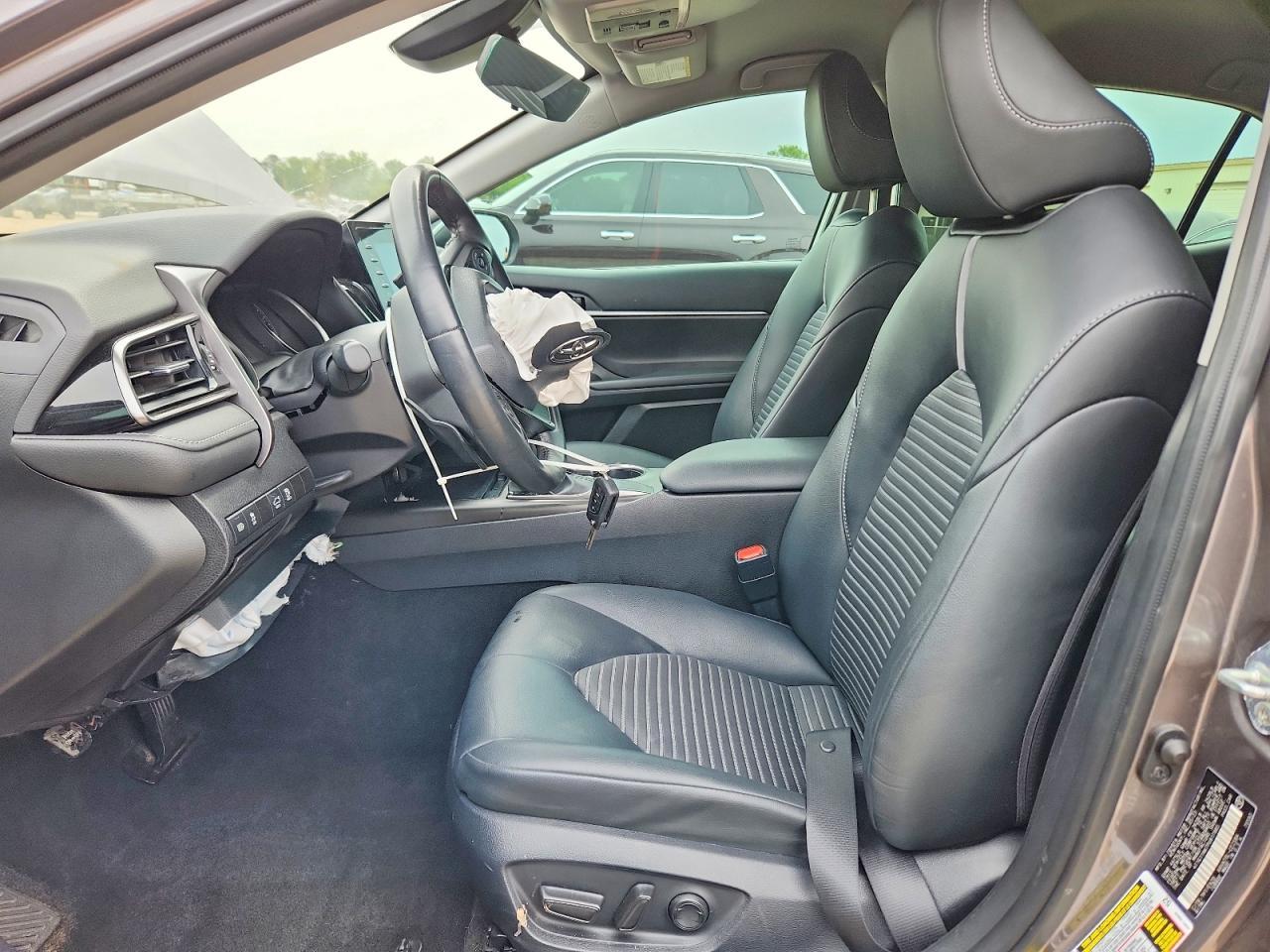 2023 Toyota Camry Se - zdjęcie 7