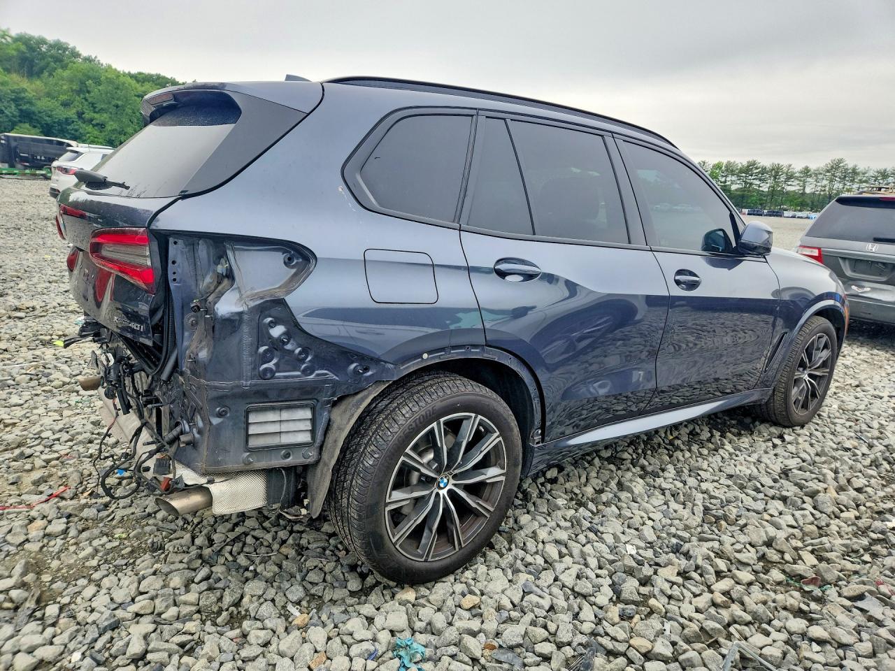 2022 BMW X5 xDrive40I - zdjęcie 3