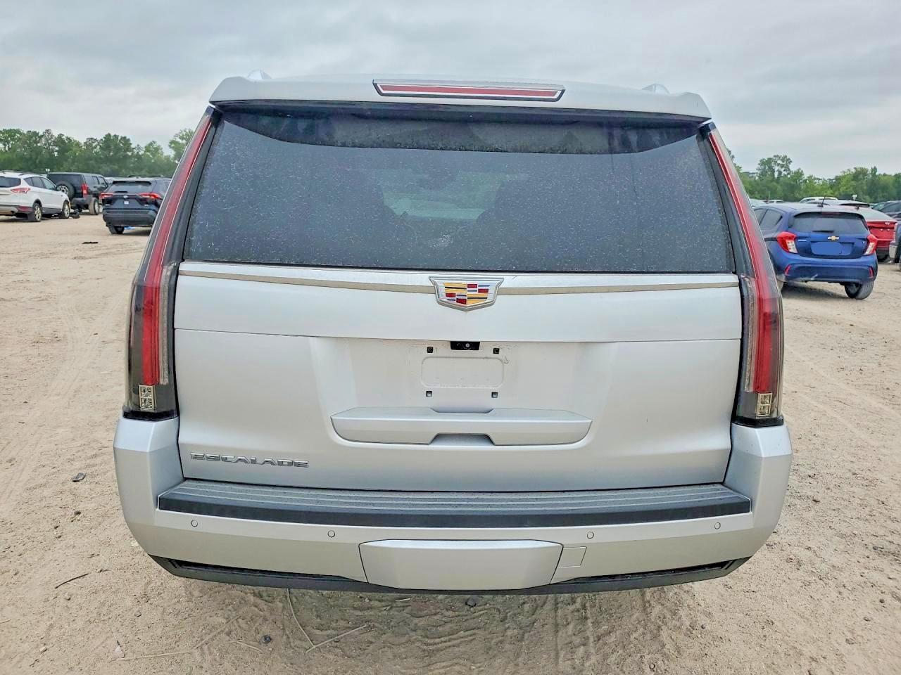 2020 Cadillac Escalade Platinum - zdjęcie 6