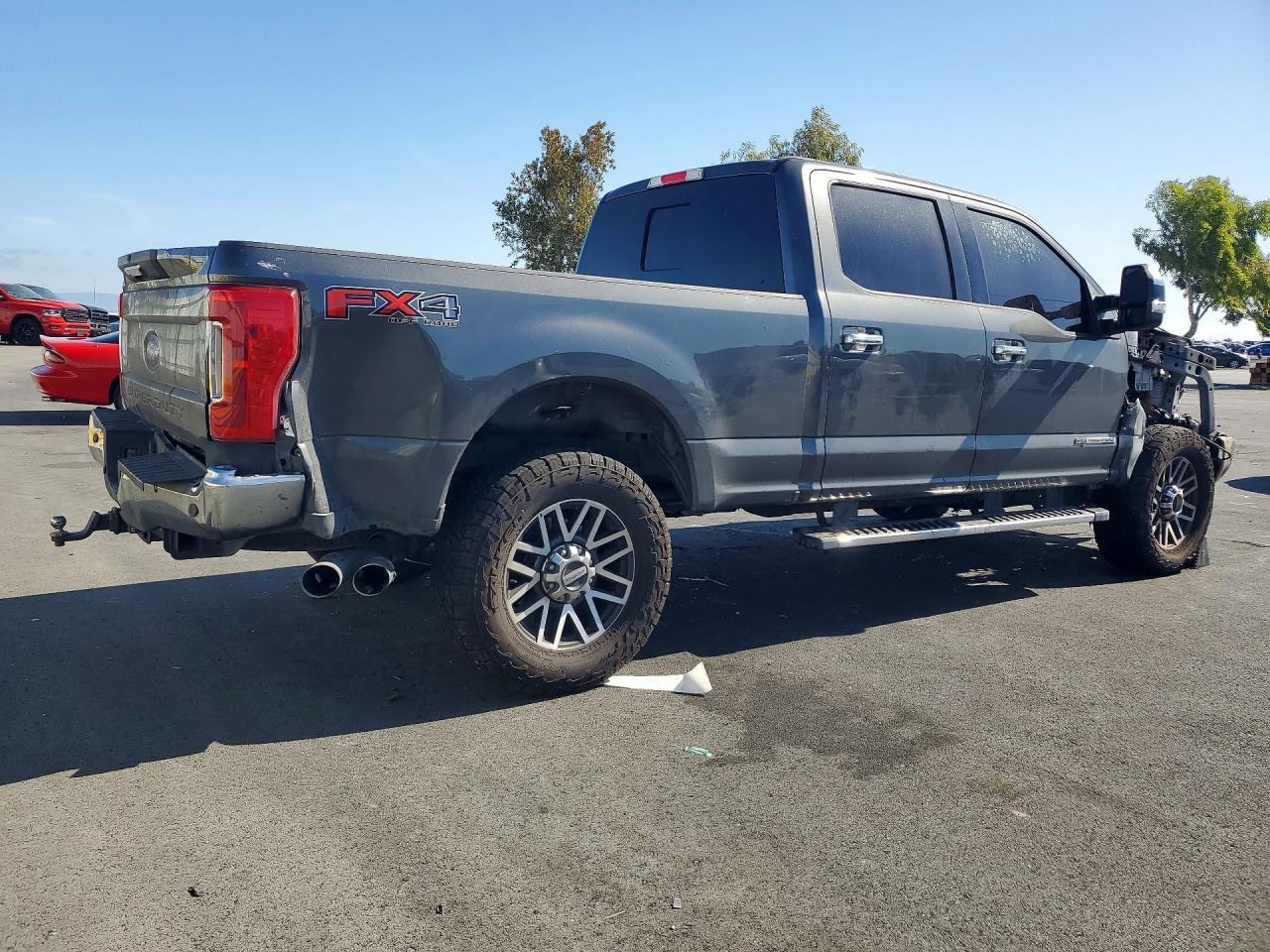 2018 Ford F250 Super Duty - zdjęcie 3