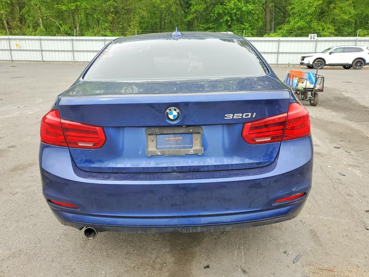 2018 BMW 320 I - zdjęcie 6