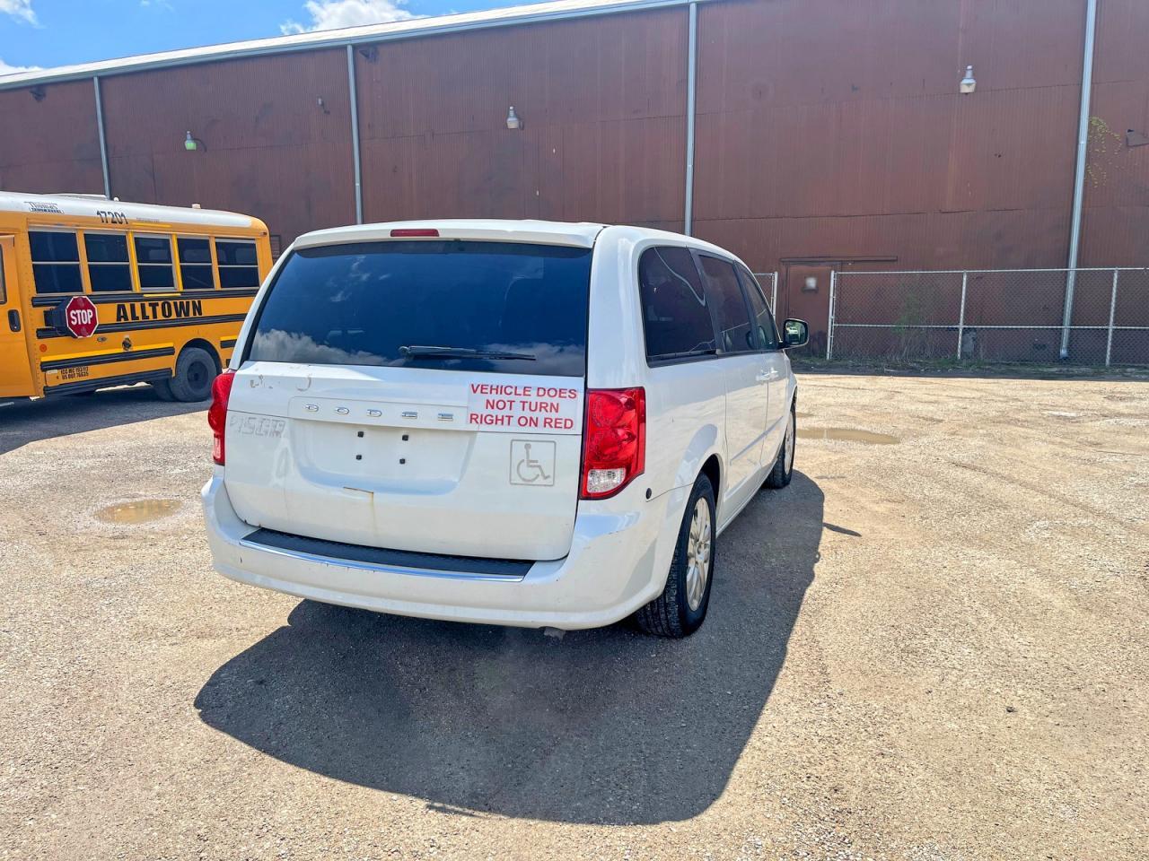 2016 Dodge Grand Caravan Se - zdjęcie 4