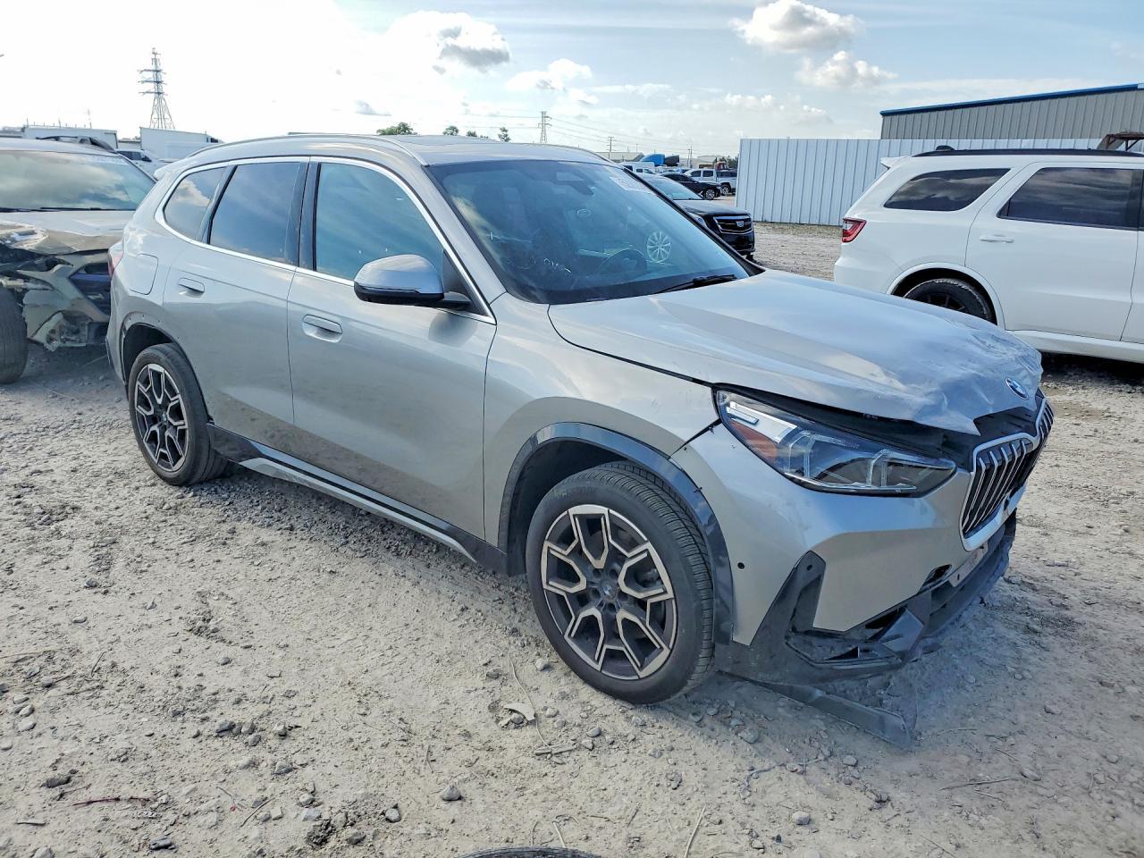 2025 BMW X1 xDrive28I - zdjęcie 4
