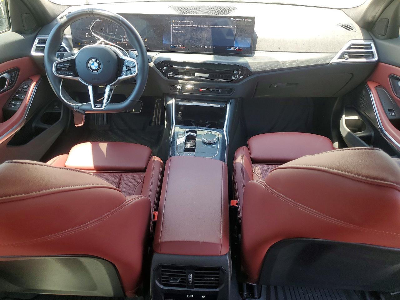 2025 BMW 330I - zdjęcie 8