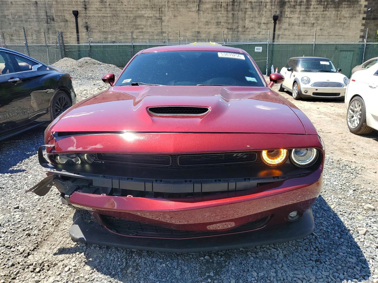 2019 Dodge Challenger R - zdjęcie 5