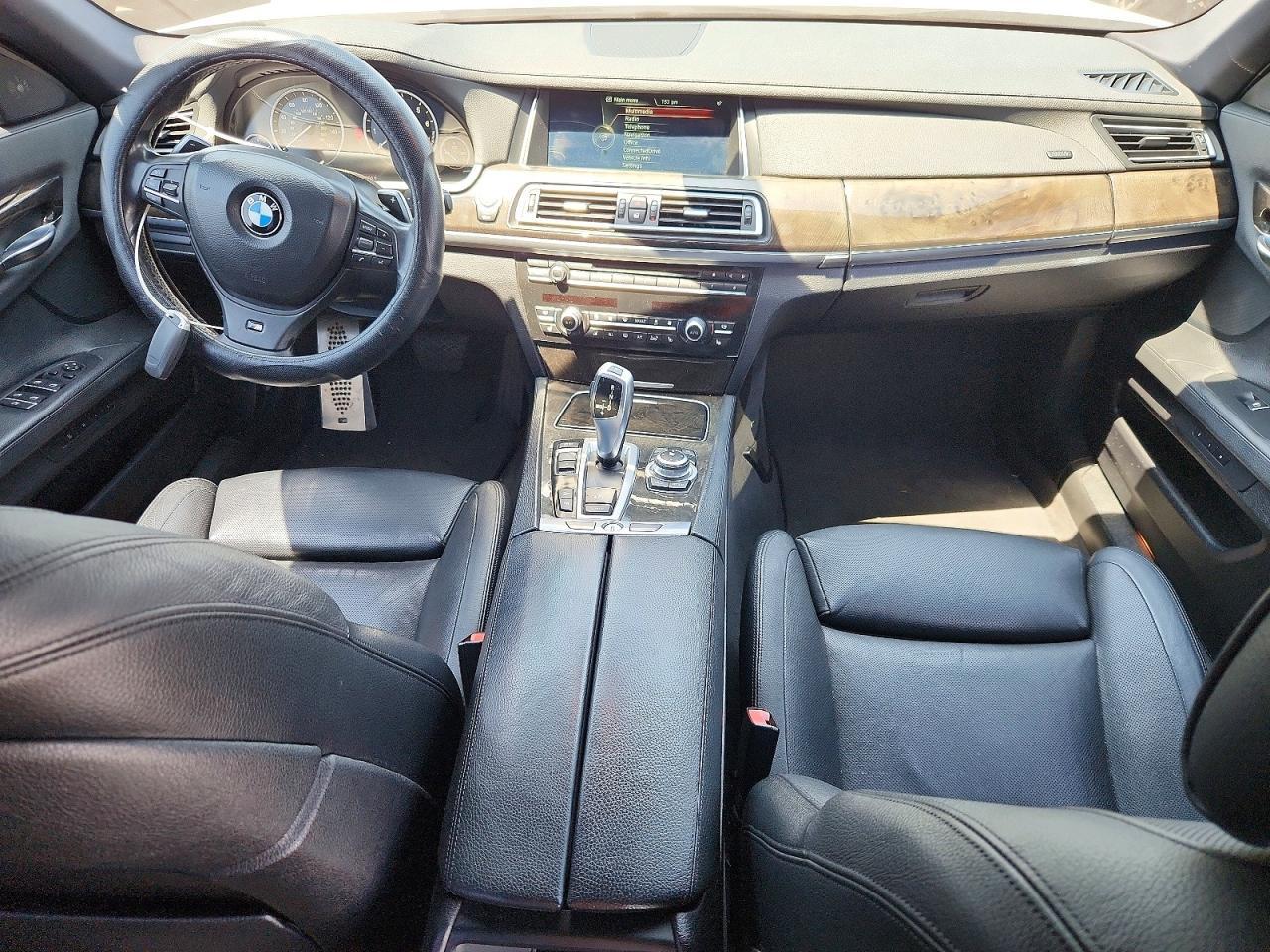 2013 BMW 740 Lxi - zdjęcie 8
