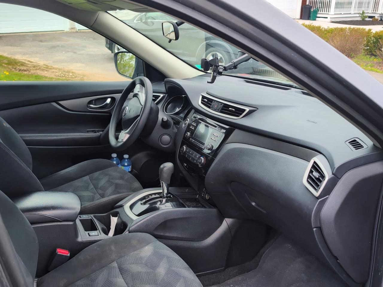 2016 Nissan Rogue S - zdjęcie 5