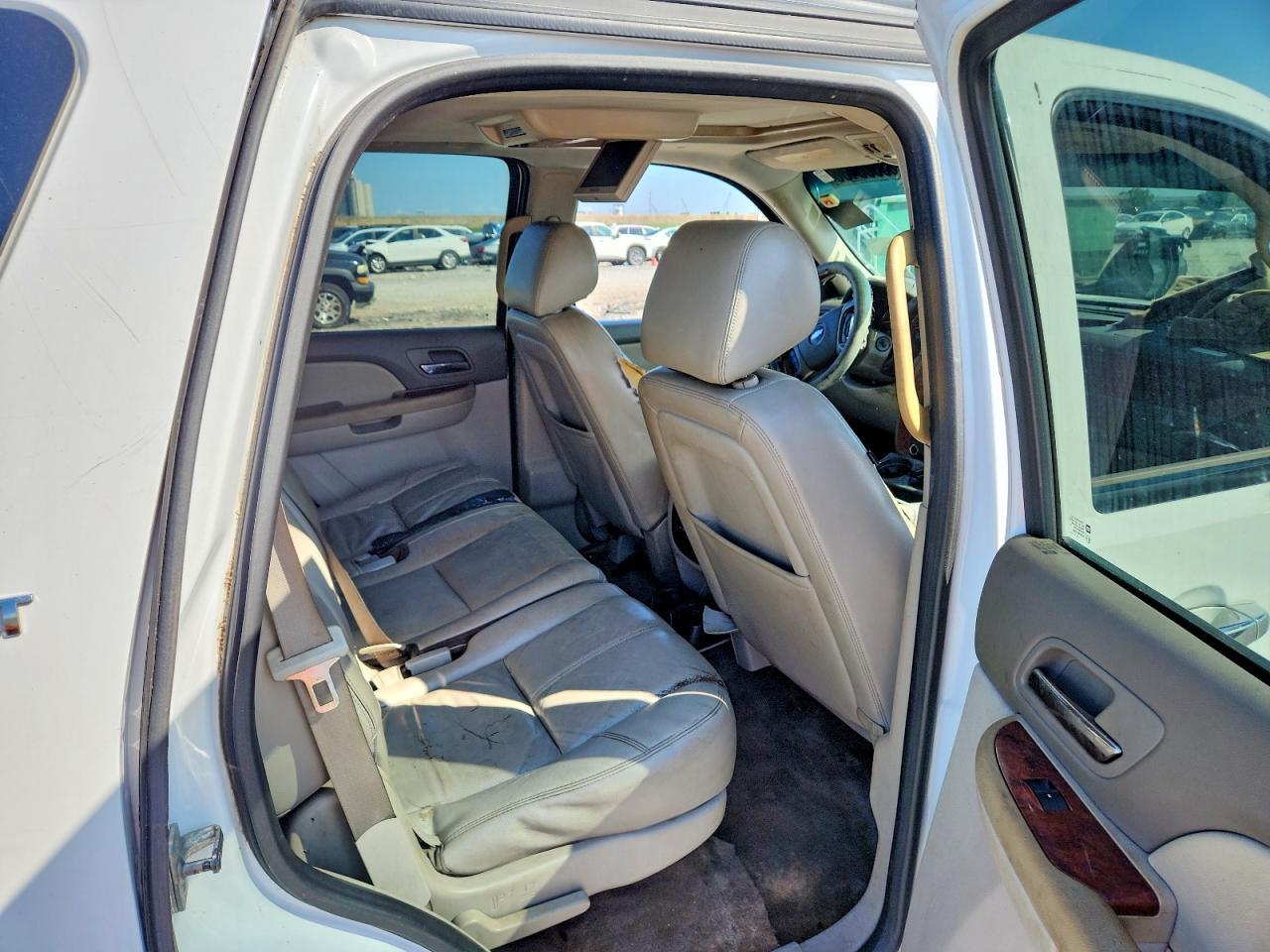 2013 Chevrolet Tahoe C1500 Lt - zdjęcie 10