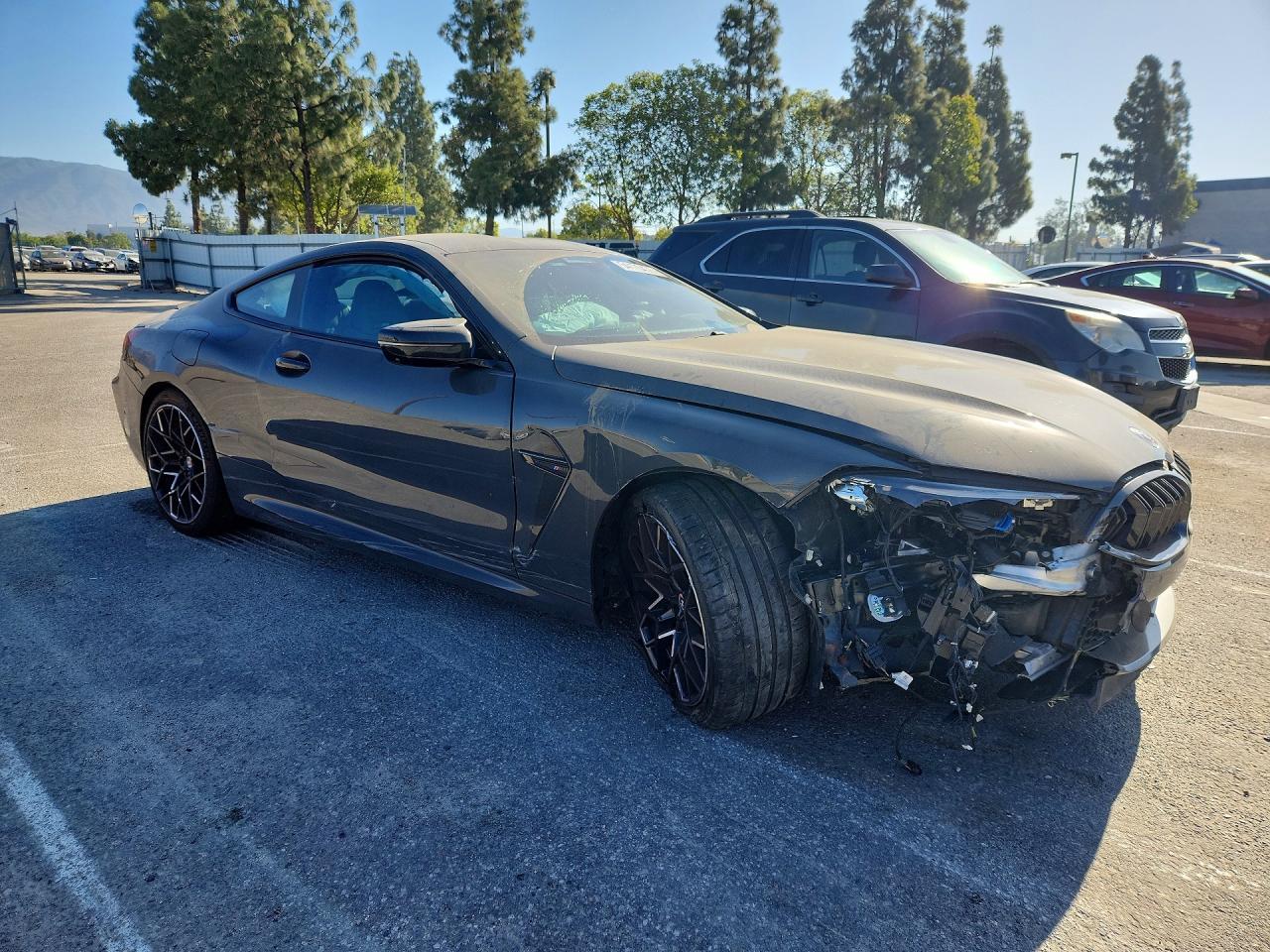 2023 BMW M8 - zdjęcie 4