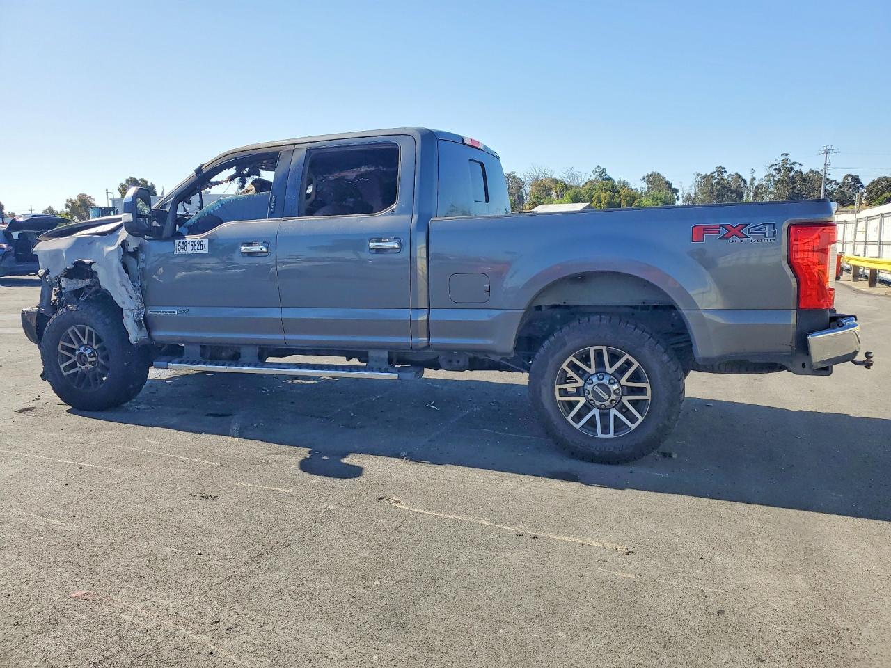 2018 Ford F250 Super Duty - zdjęcie 2