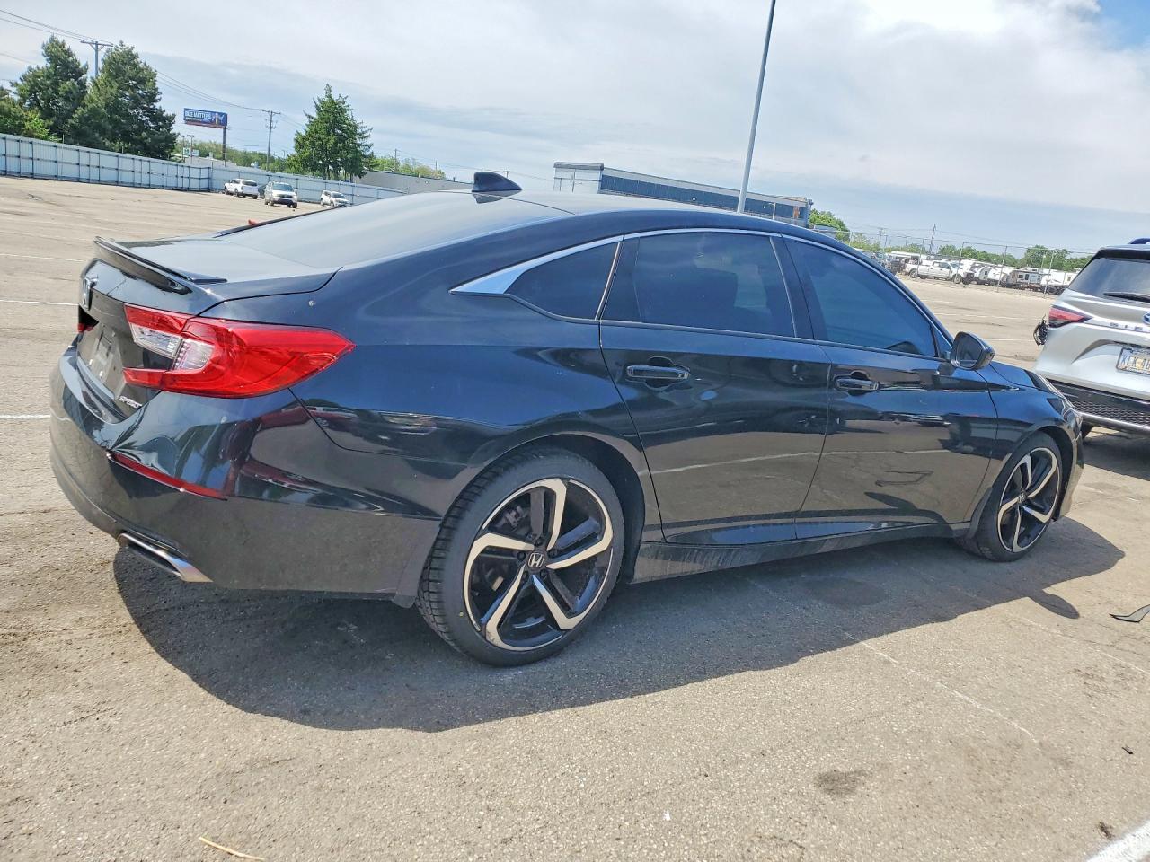 2022 Hond Accord - zdjęcie 3