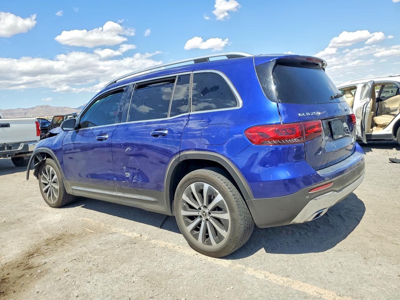 2023 Mercedes-Benz Glb 250 - zdjęcie 2