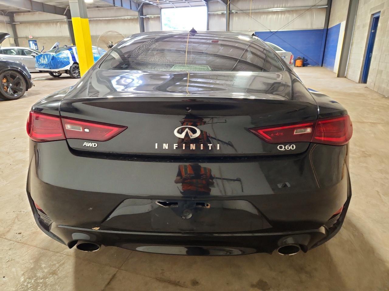 2017 Infiniti Q60 2.0T Premium - zdjęcie 6