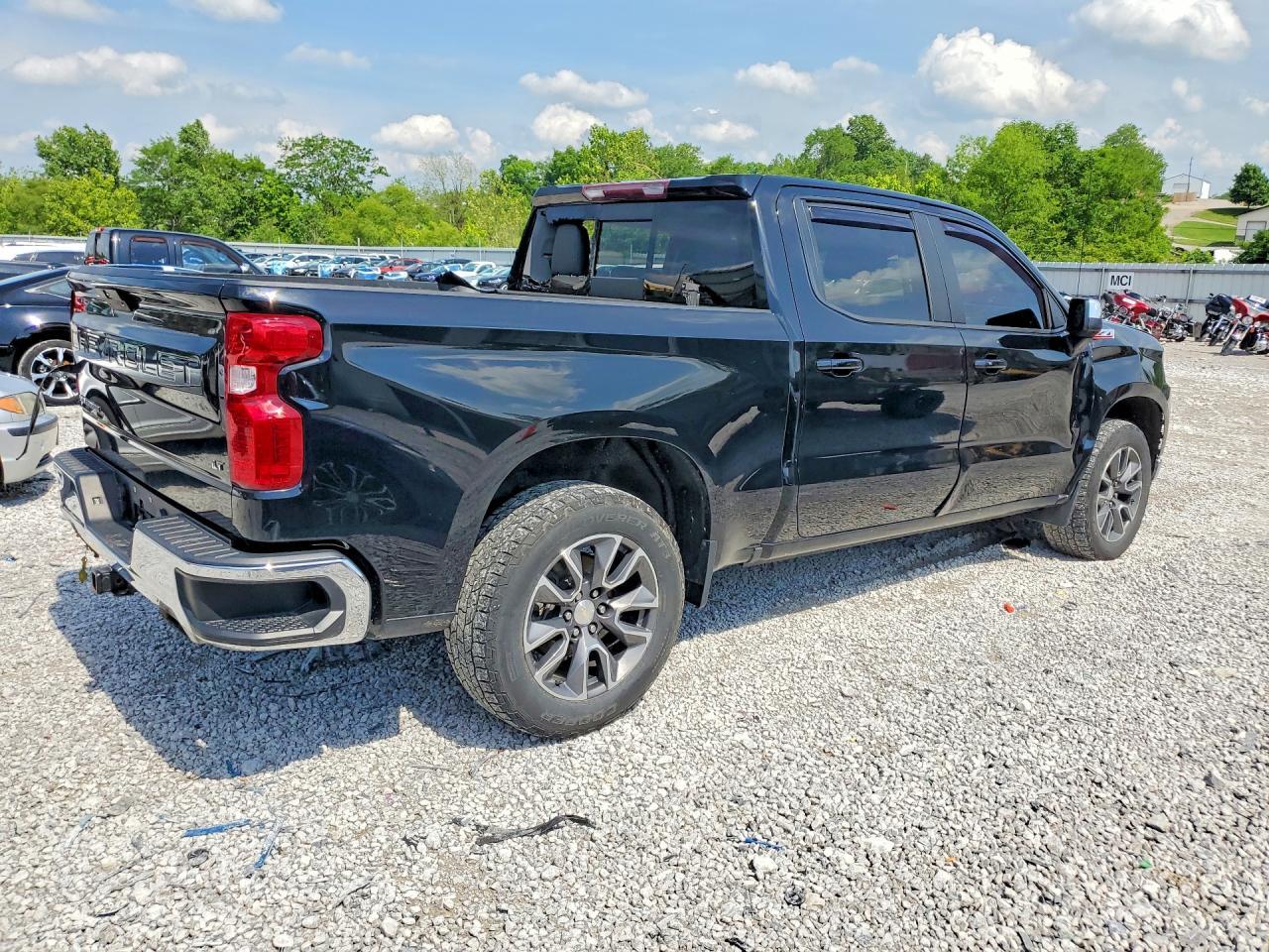 2020 Chevrolet Silverado K1500 Lt - zdjęcie 3
