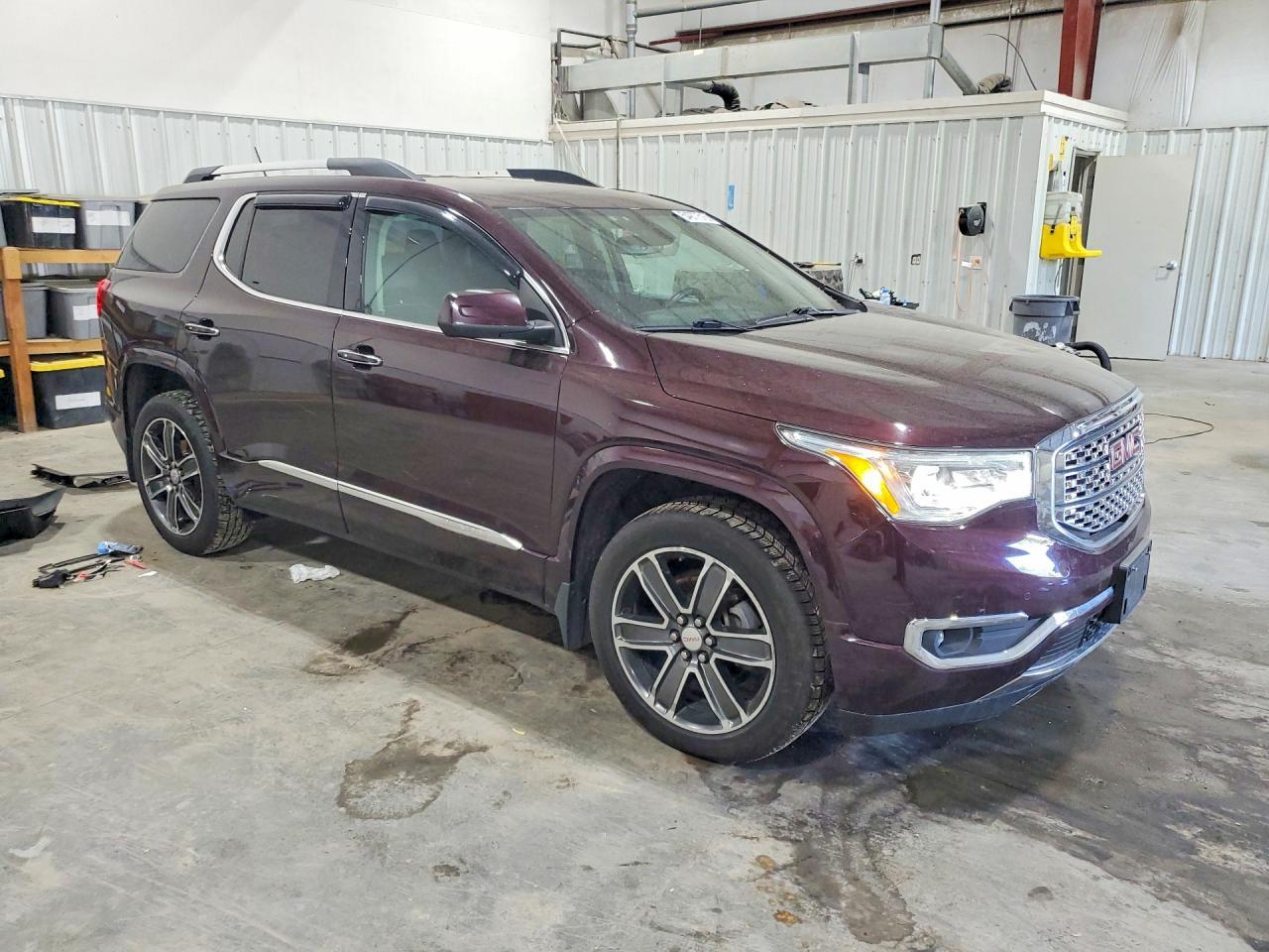 2018 GMC Acadia Denali - zdjęcie 4