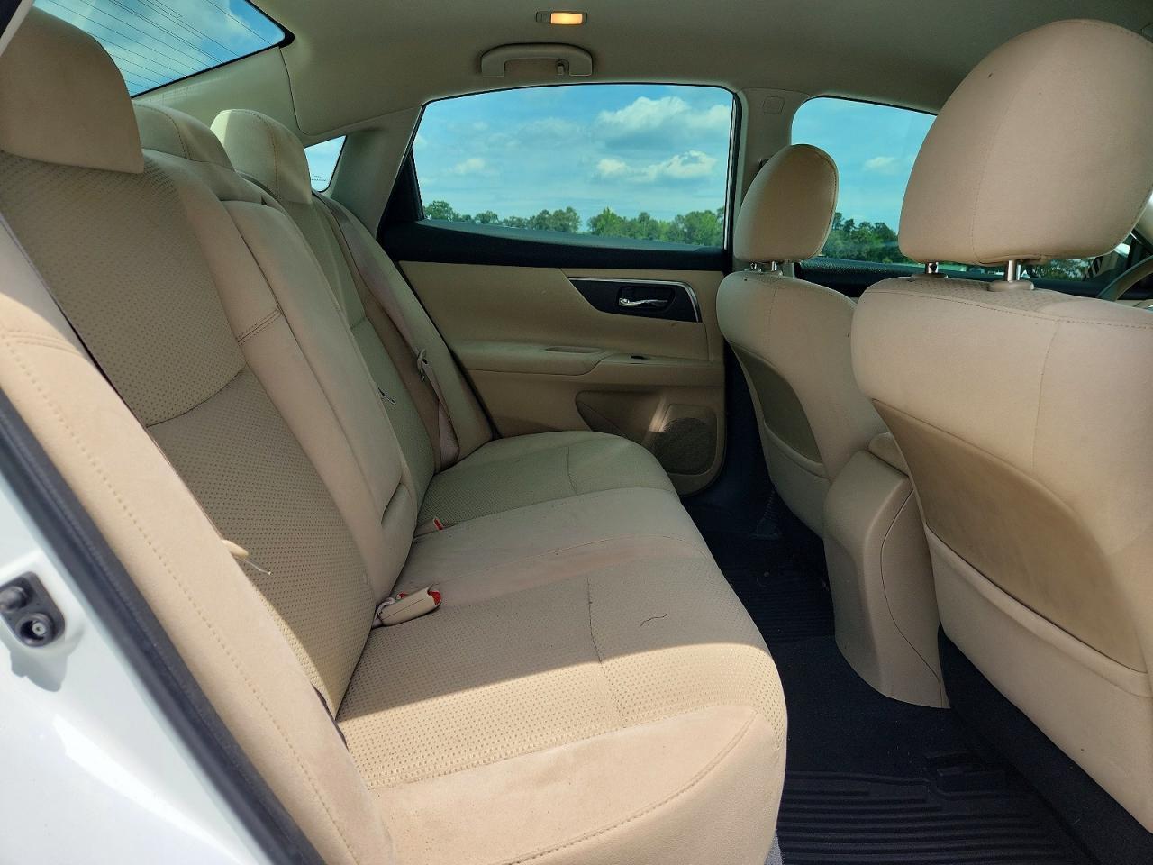 2015 Nissan Altima 2.5 - zdjęcie 19