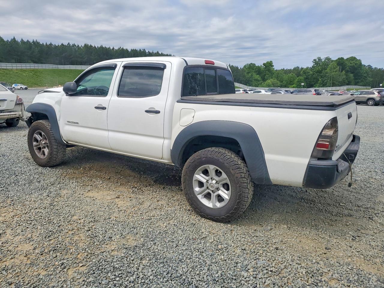 2015 Toyota Tacoma Double Cab Prerunner - zdjęcie 2