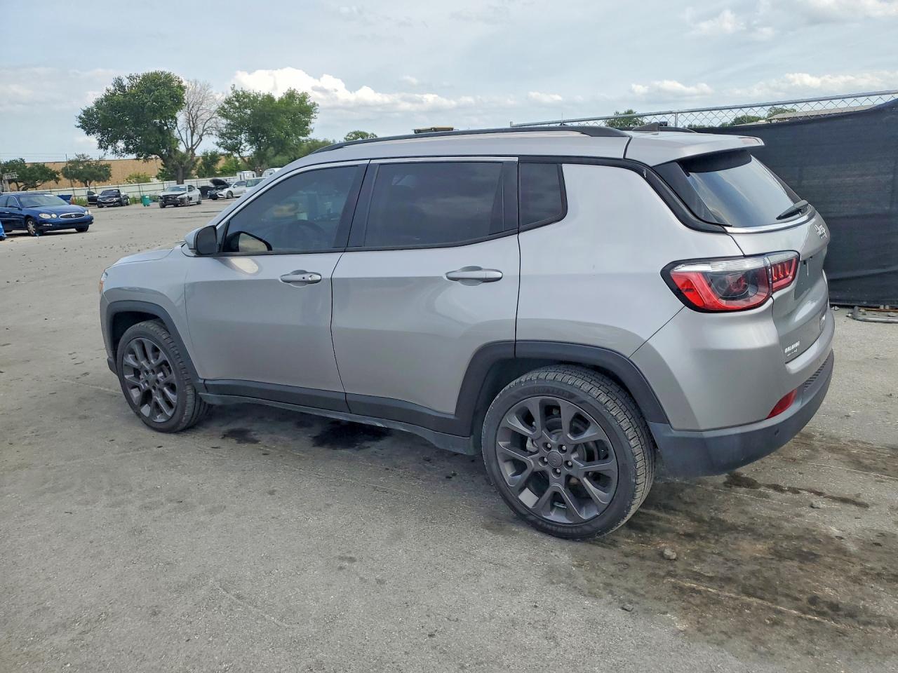 2021 Jeep Compass Limited - zdjęcie 2