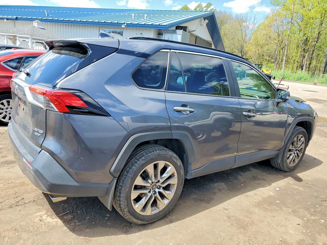 2019 Toyota Rav4 Limited - zdjęcie 3