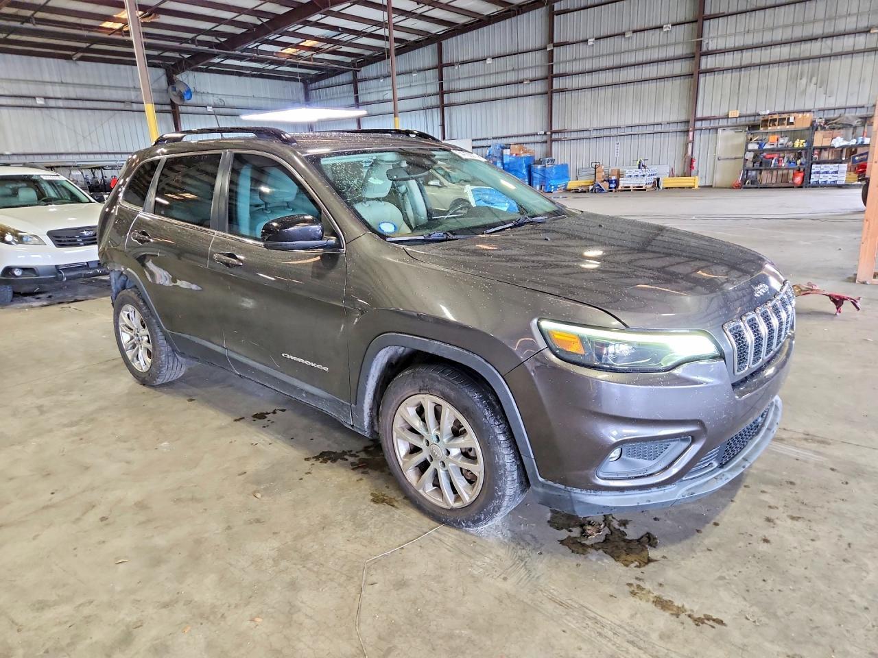 2022 Jeep Cherokee Latitude Lux - zdjęcie 4