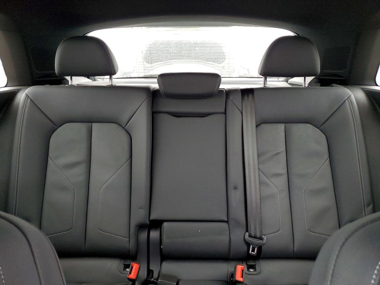 2025 Audi Q3 Premium S Line 45 - zdjęcie 10