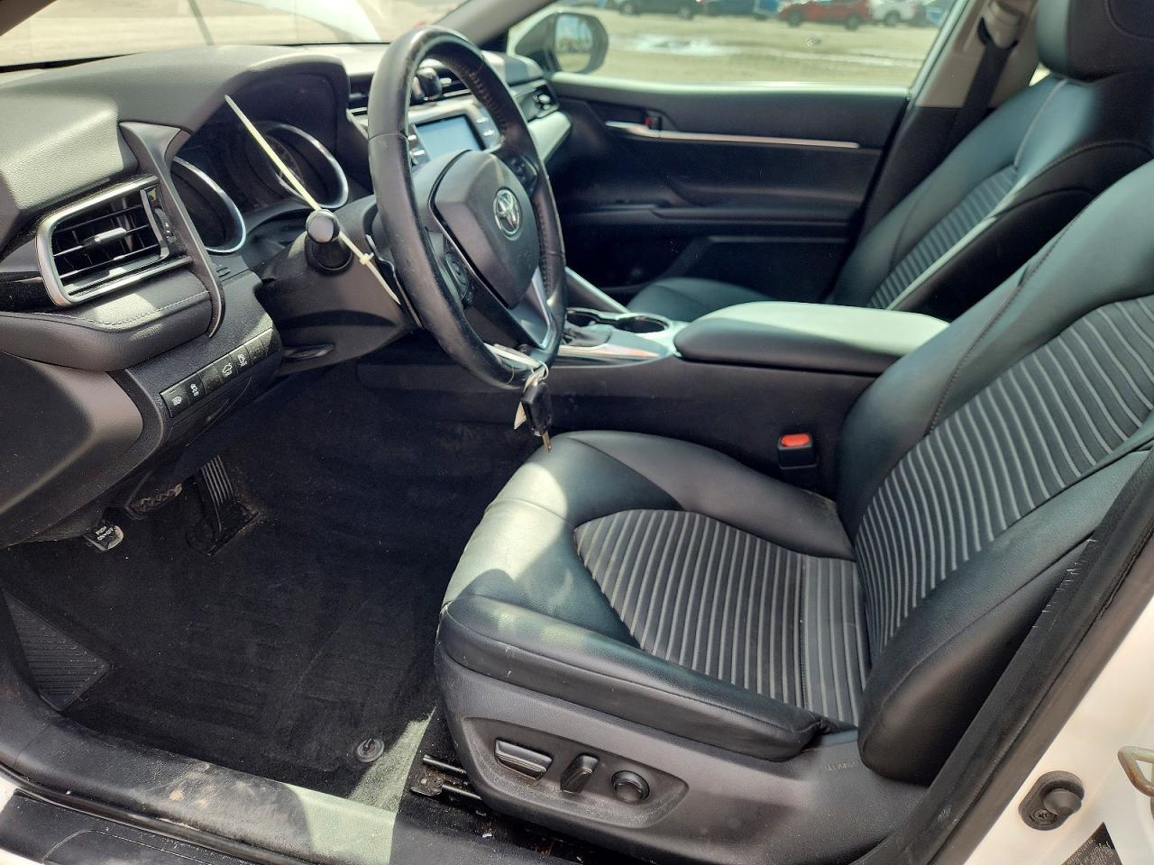 2020 Toyota Camry Se - zdjęcie 7