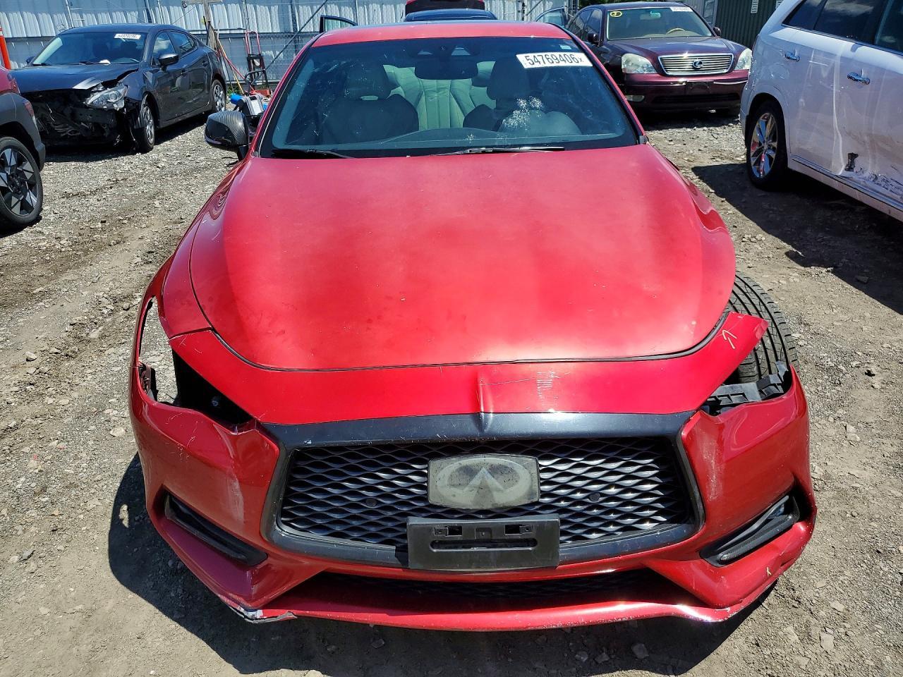 2017 Infiniti Q60 Red Sport 400 - zdjęcie 5
